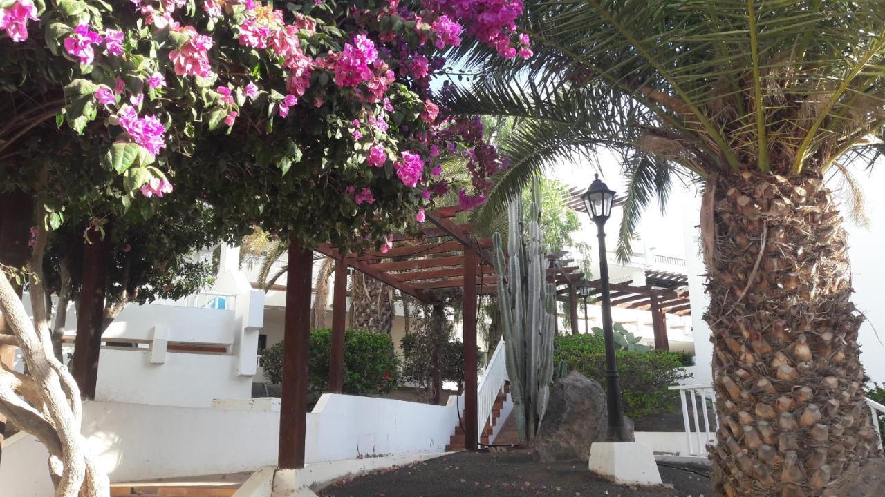 Sunny Self-Catering Apartment Costa Teguise, Lanzarote, Spain Buitenkant foto