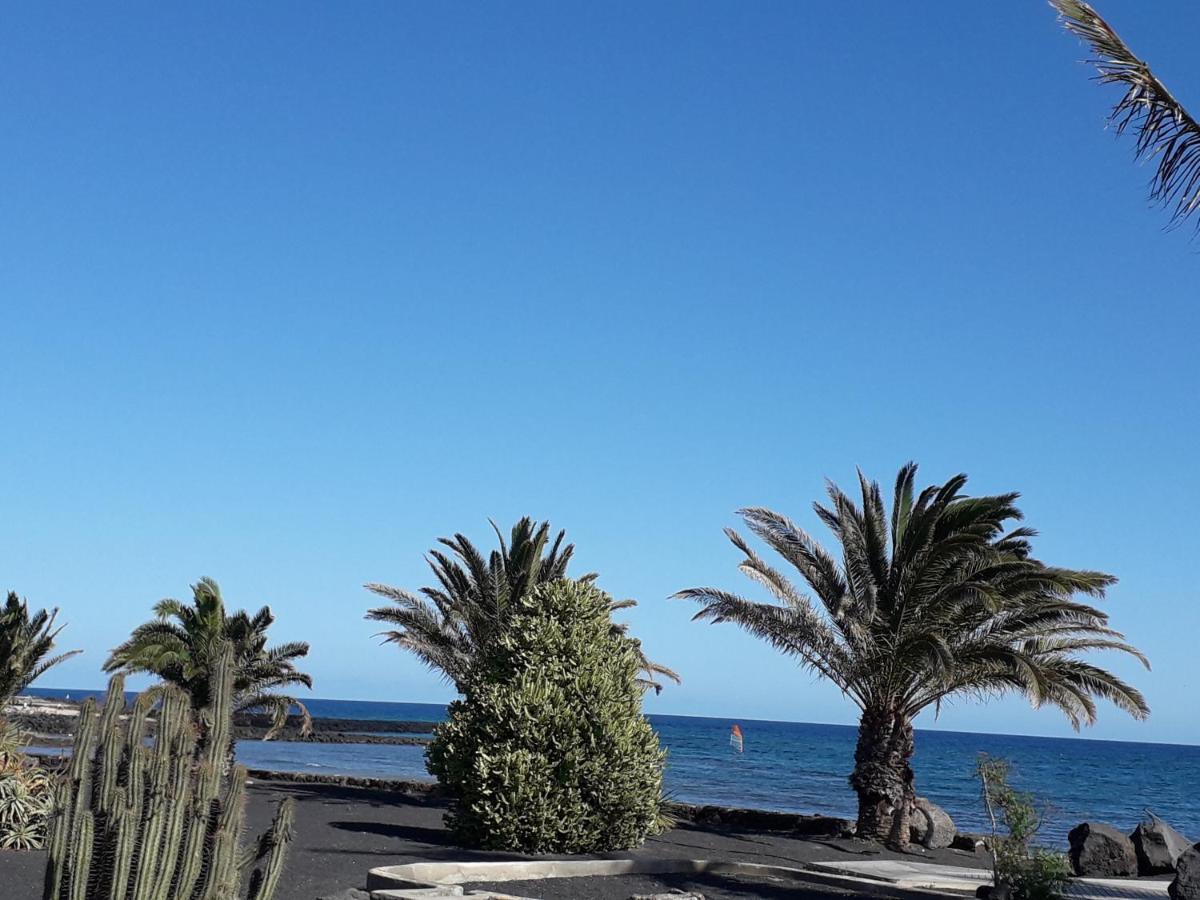 Sunny Self-Catering Apartment Costa Teguise, Lanzarote, Spain Buitenkant foto