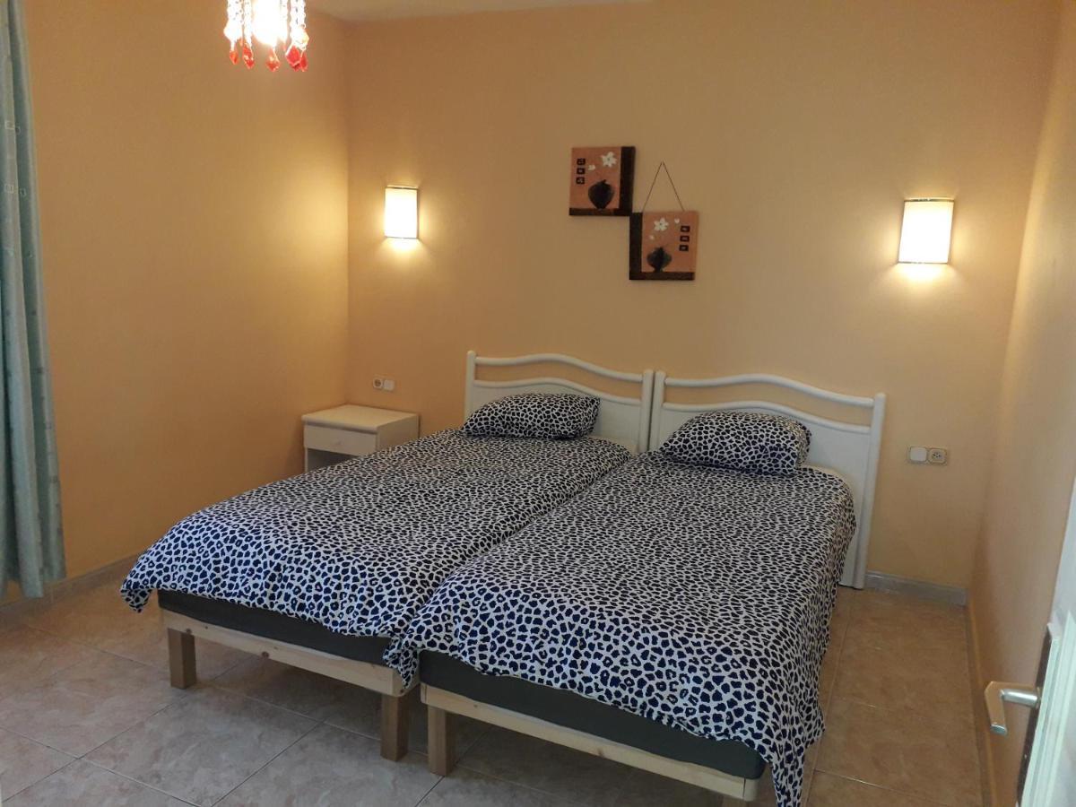 Sunny Self-Catering Apartment Costa Teguise, Lanzarote, Spain Buitenkant foto